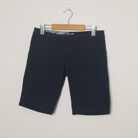 Volcom Black Classic Chino Skater Shorts Pockets Cotton Stretch Blend Size 3 - Picture 1 of 8